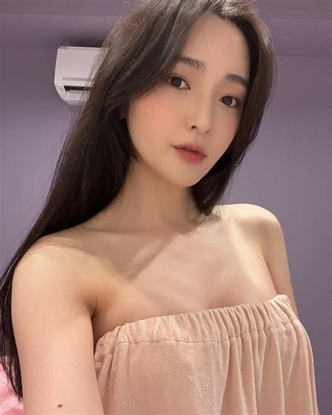 Kayo "Police" Sato, pro-Street Fighter gamer : r/transgoddesses