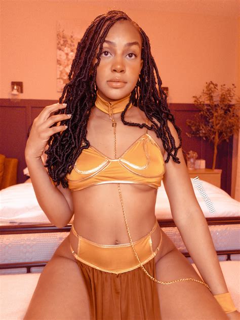 Princess Leia By Jasnextdoor : r/cosplaygirls