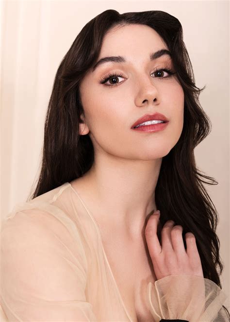 Shazam 2's Grace Caroline Currey Wants Mary to Work with Batman