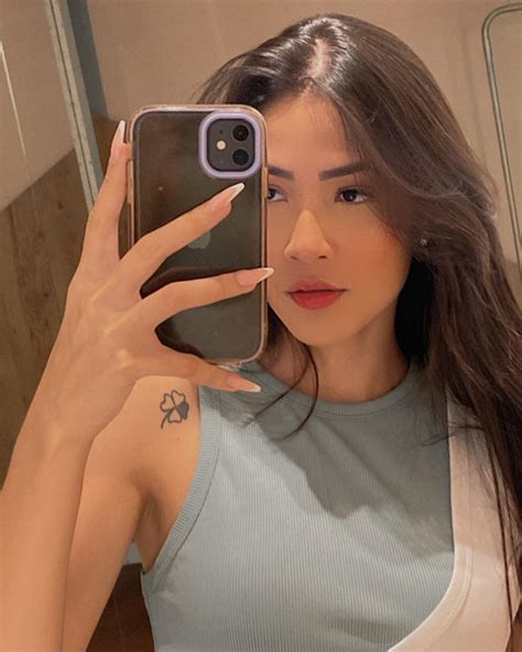 Gizele Oliveira (@gih_snts_) • Instagram photos and videos