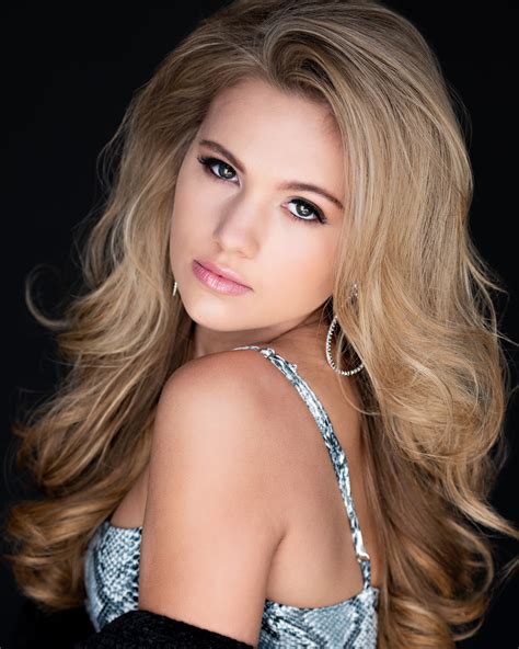 Bobbi Christine - Model - Models: Bobbi Christine & Abigail Creager