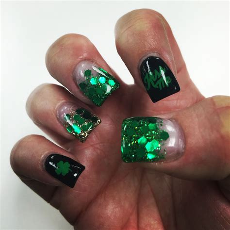St. Patrick's Day Nails | St pattys nails, Irish nails, Nail designs
