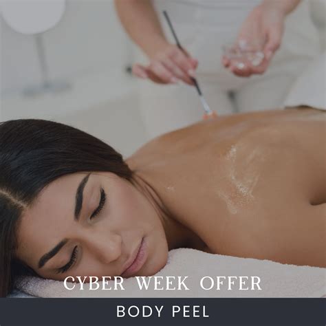 Beauty gurus are obsessed with the latest sock curls hack online 21