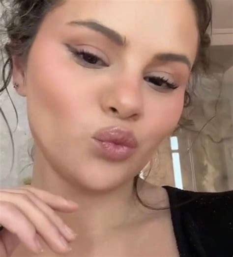 Selena Gomez's Advice to Aspiring Artists - btbso03