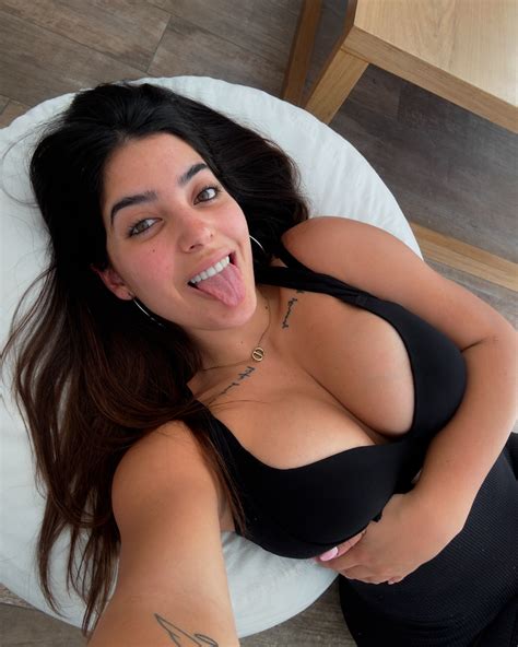 Canela Devoto | Buenas noches cachorrito 😴 | Instagram