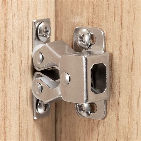 Latch Cabinet Roller at Thomas Gabaldon blog