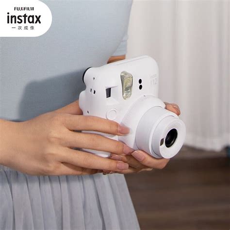 Компактный фотоаппарат Fujifilm MINI 12 Фотоаппарат моментальной печати ...
