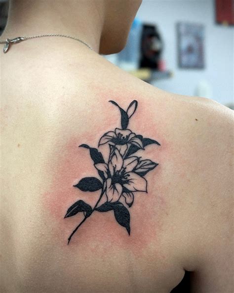 lily tattoo flower 1
