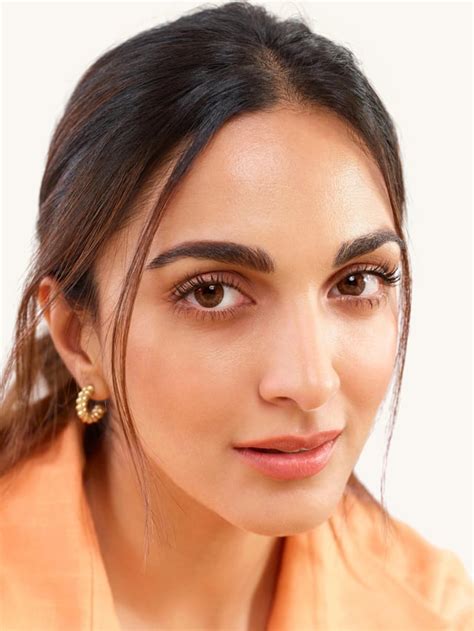 Kiara Advani : r/BollywoodUHQ_UHD