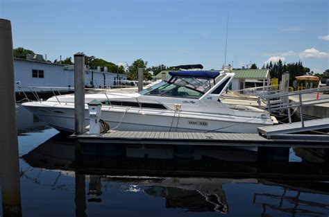 34' 1988 Sea Ray 340 Express Cruiser | Tampa Yacht Sales