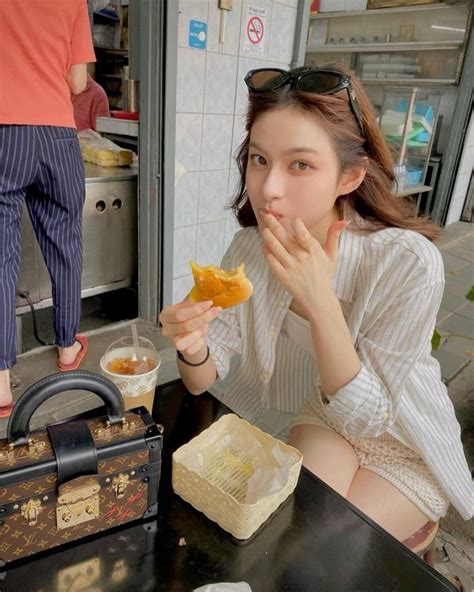 prim chanikarn  cantik gadis gadis cantik gadis cantik