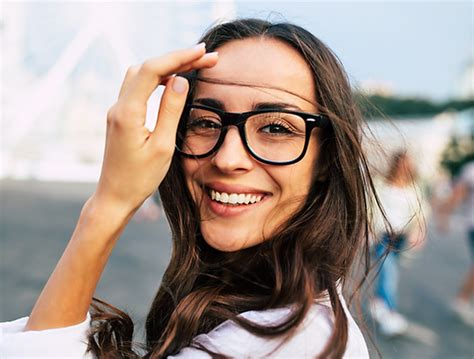 Invisalign Dentist | Dr Graeme Smart | Scotland