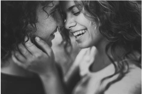 Интересные чёрно белые фотографии | Photo sessions, Engagement photo ...