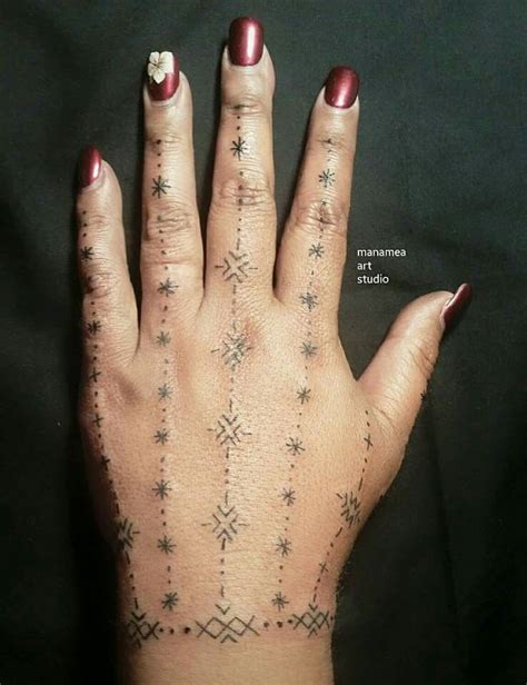 Traditional Samoan womens hand tattoo, created exclusively for Agneta ...