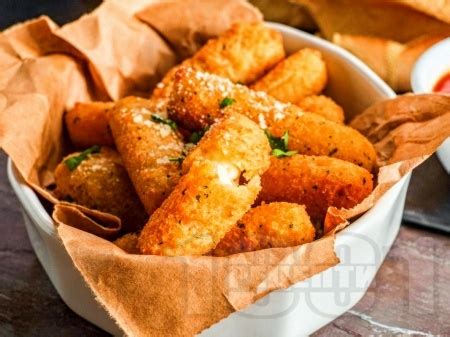 Панирани пръчици сирене моцарела или кашкавал в Air Fryer (Еър Фрайър)