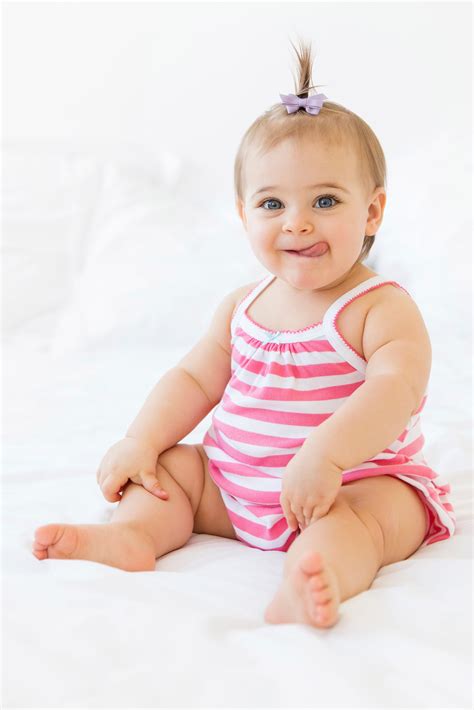 20 Unisex Baby Names for Boys and Girls - Best Unisex Name Ideas