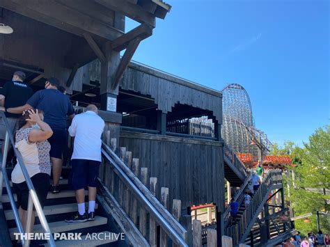 Maverick at Cedar Point | Theme Park Archive