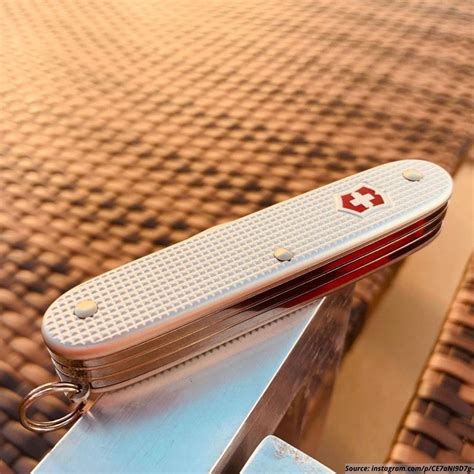 Victorinox Pioneer X Review - Best Knives Reviews