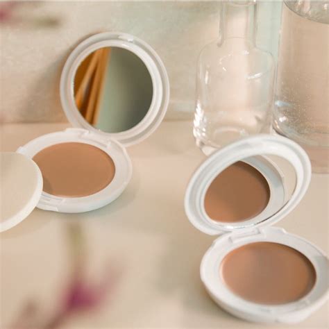 Buy Avène Sun High Protection Tinted Compact · USA