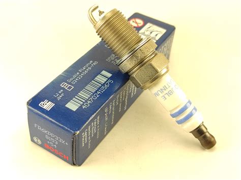 FR6KPP33X+ свеча зажигания Bosch Double Platinum (0 242 240 649)