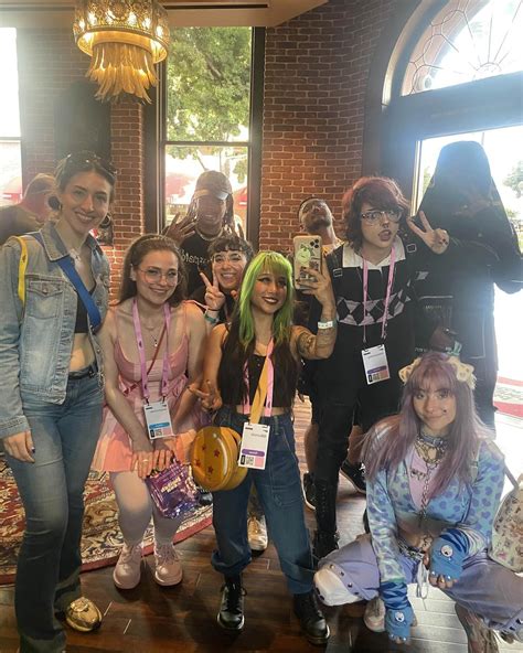 𝐊𝖆𝖑𝖎𝖝𝖙𝖆 | Reuniting with friends I haven’t seen in forever and meeting