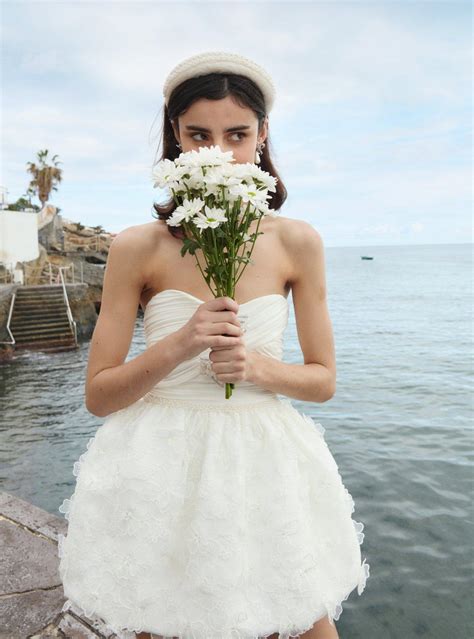Chic Short Wedding Dresses