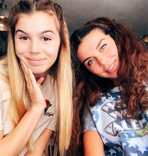 «Девочка созрела»: 14-летняя дочь Седоковой показала свои прелести