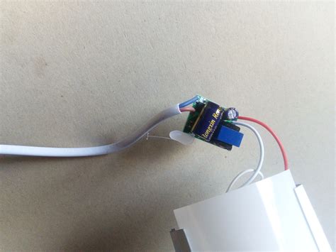 Светильник ULTRAFLASH LWL- 5030-02 из Светофора - 40 ватт света за 200 ...