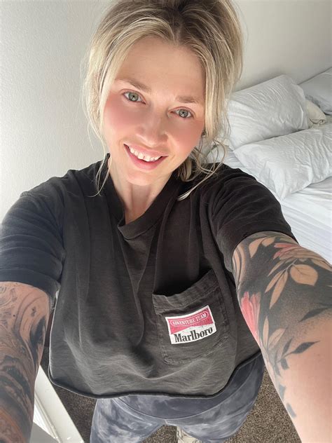 Did your parents collect Marlboro points lol F37 : r/Faces