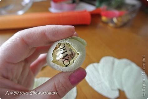 Роза с конфеткой внутри