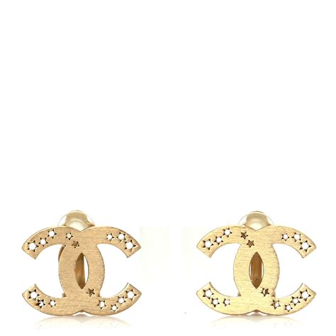 CHANEL Star CC Clip On Earrings Gold 1069922 | FASHIONPHILE