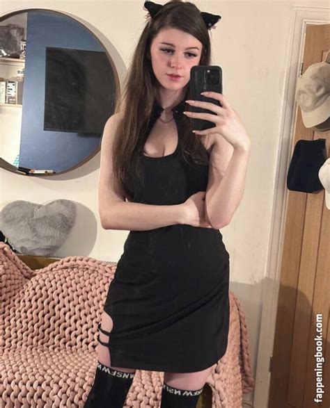 F1nn5ter Nude OnlyFans Leaks | Album Girls