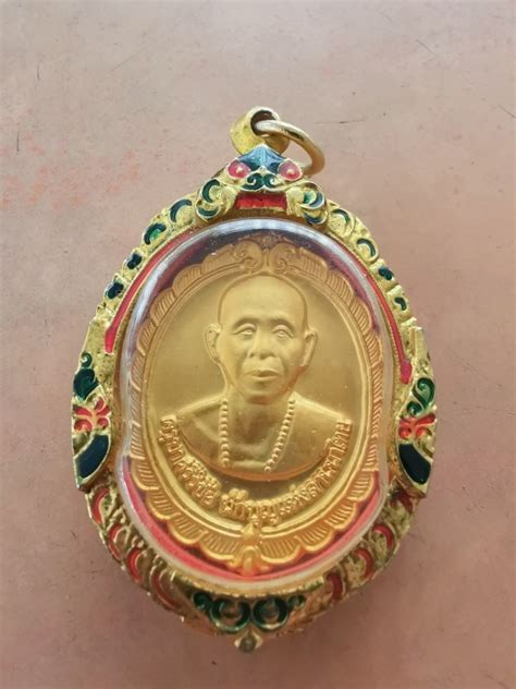 Kruba Boon Chum Rian, Hobbies & Toys, Memorabilia & Collectibles ...