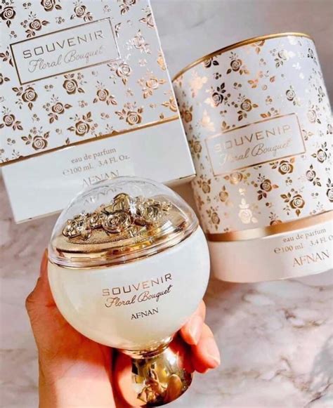 Souvenir floral bouquet., Beauty & Personal Care, Fragrance ...