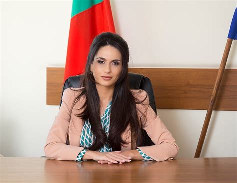 Хронология на хазартните sms-и - Политика - Булевард България