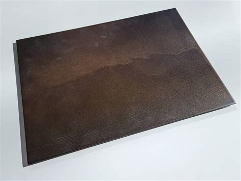 Baubronze, Bronze-Oberflächen für Fenster und Fassaden-Platten