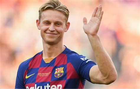 barcelona youngster de jong angry  media speculations   salary