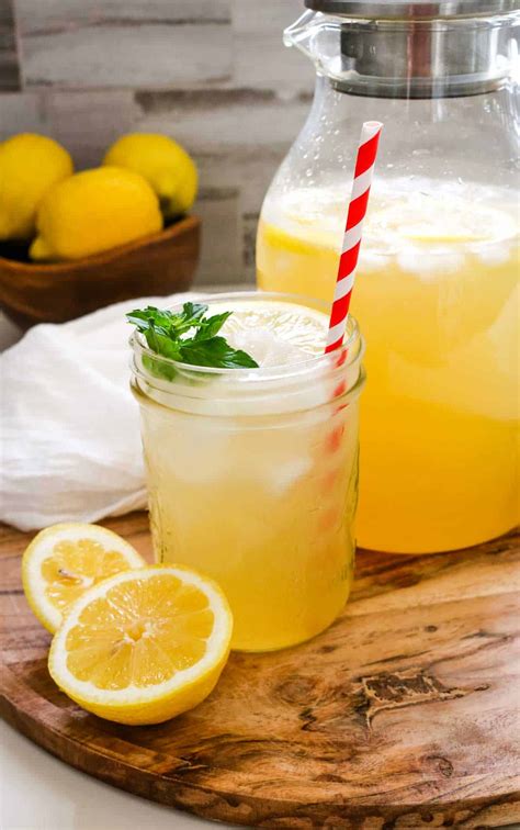 easy homemade honey lemonade recipe  ingredients prepare nourish