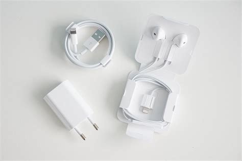 Протестировали разные зарядки для iPhone SE (2020) - все печально