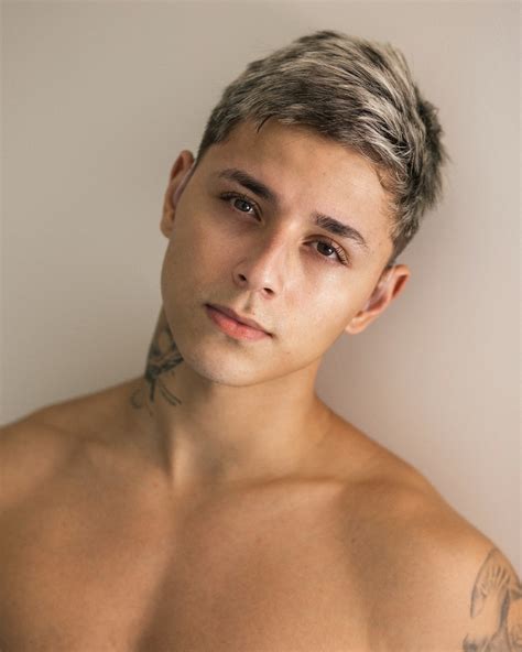 Weslley Vinicius (@weslley.xs) • Instagram photos and videos