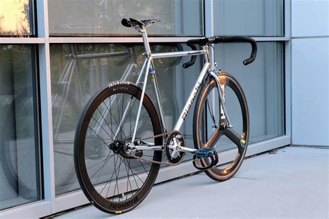 Picked up this bike as an upgrade a couple months ago! : r/FixedGearBicycle