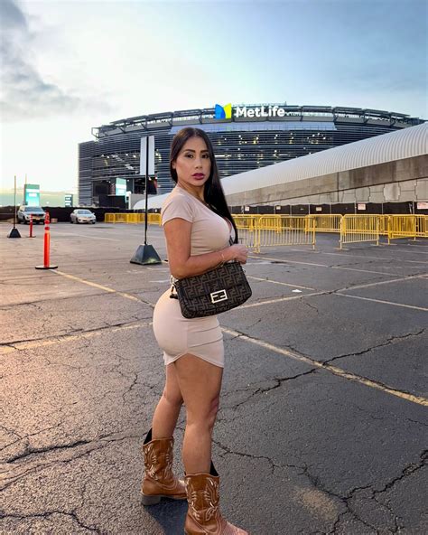 Angelagrajales02 Nude