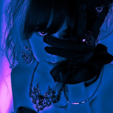 Samantha Ashley Violette - Artist and Photographer