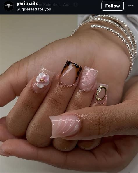 rounded nails short 6