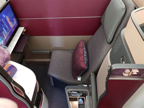 Airline Review: Qatar Airways – Business Class (B773(Boeing 777-300ER ...