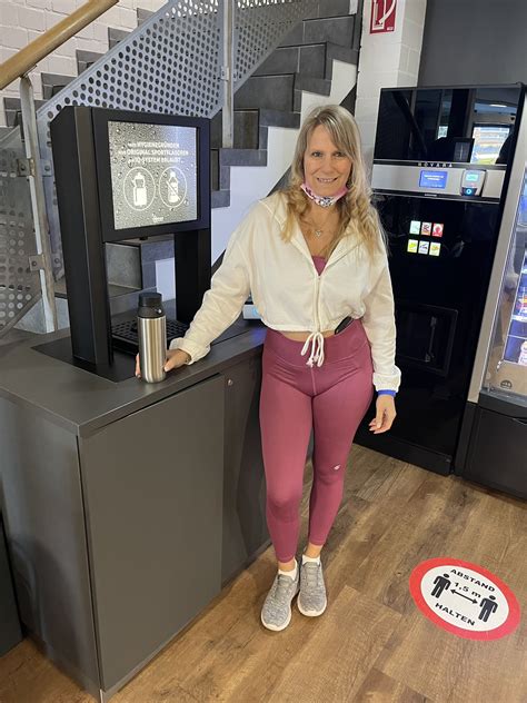 TW Pornstars - SweetSusiNRW. Twitter. Und weiter trainieren. Der Urlaub