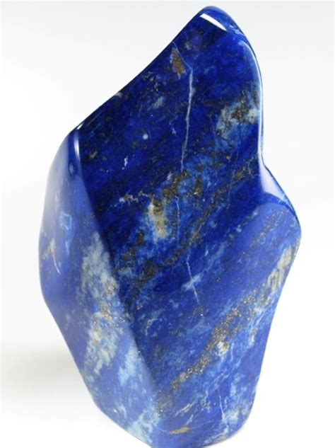 ЛЯПИС-ЛАЗУРИТ Lapis lazuli.