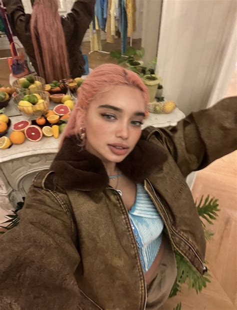 ᵕ̈♡︎ on Twitter: "Sab in le house https://t.co/rIzjcoUnnE" / Twitter