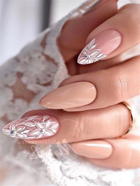30 Creative Beige Nail Designs To Rock Your Natural Nails