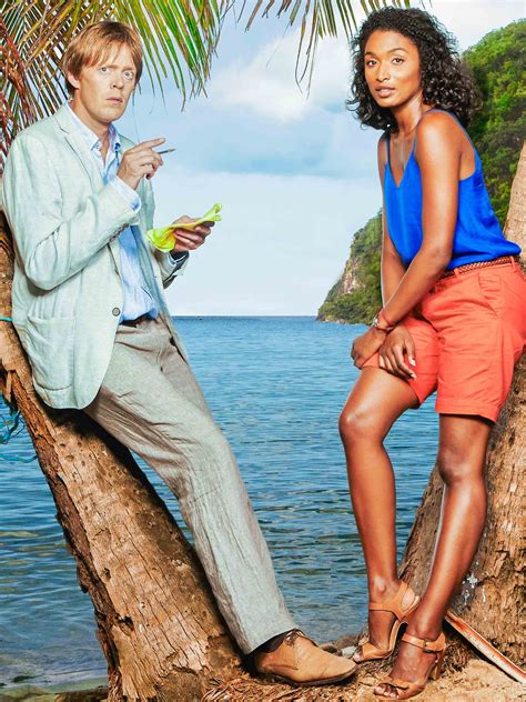 Bachelor In Paradise Cast Robert